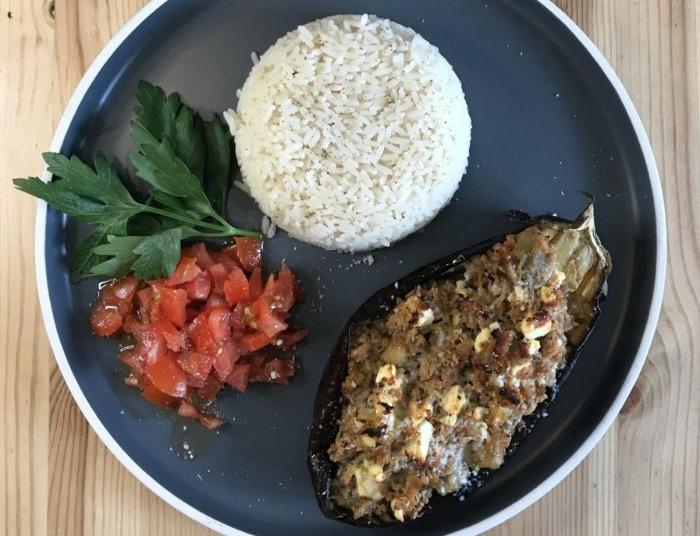 Aubergines farcies à la grecque